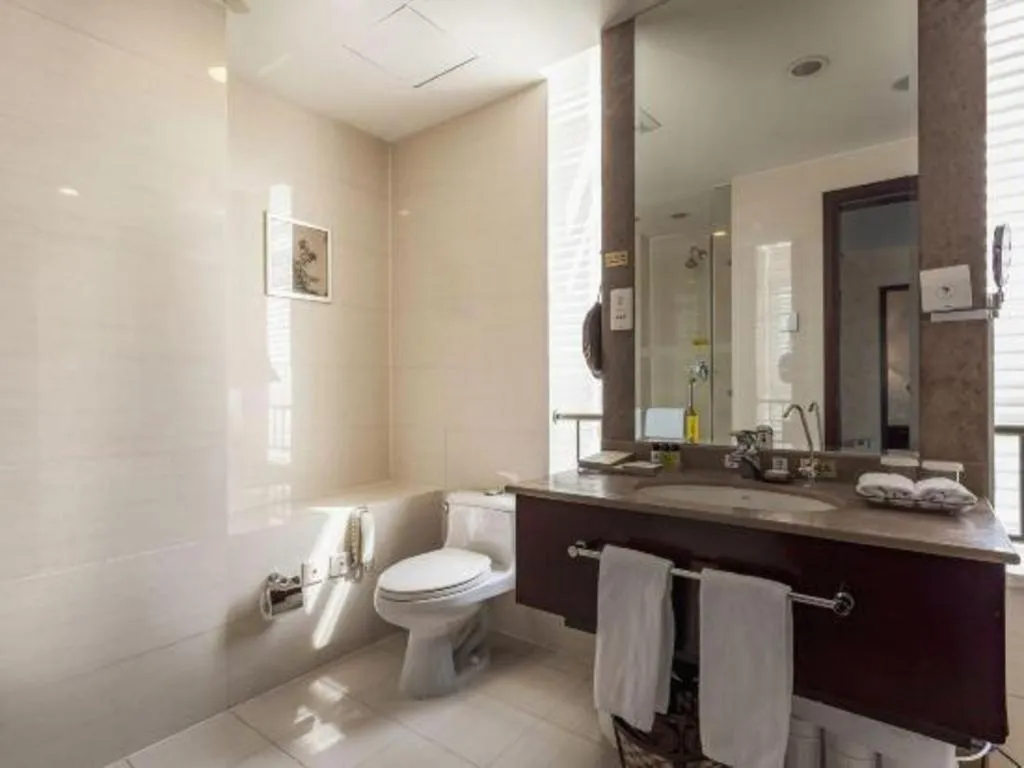 Zhong Yi Peng Ao Hotel