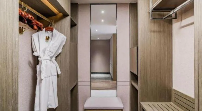 Zhong Yi Peng Ao Hotel