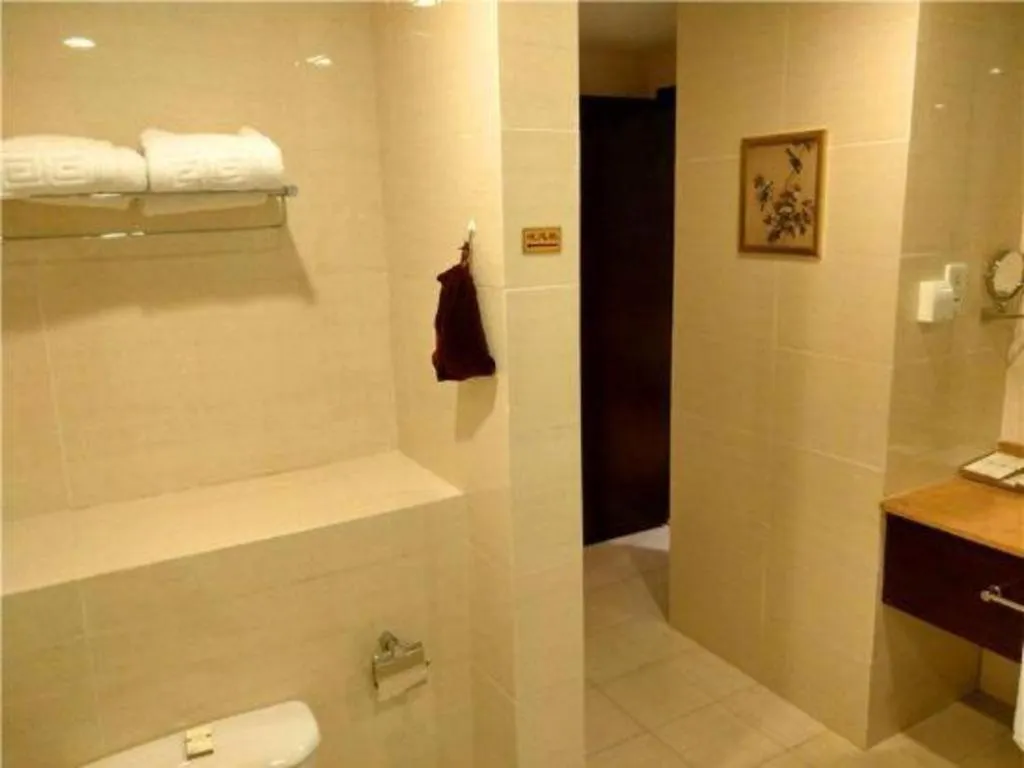 Zhong Yi Peng Ao Hotel