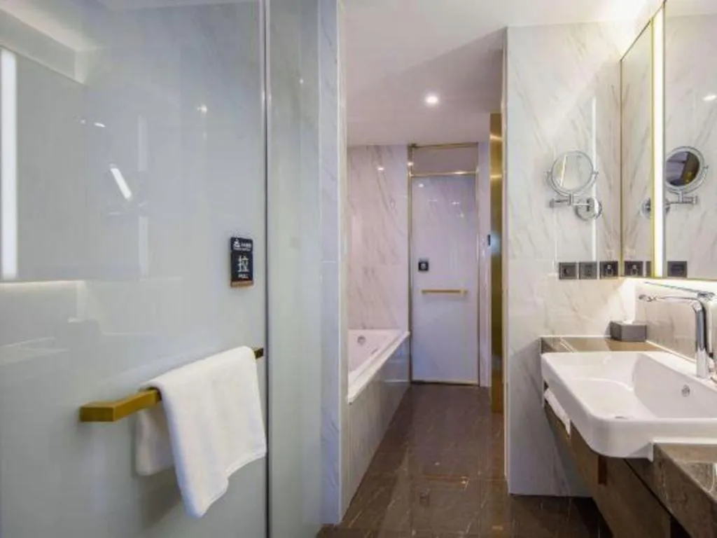 Zhong Yi Peng Ao Hotel