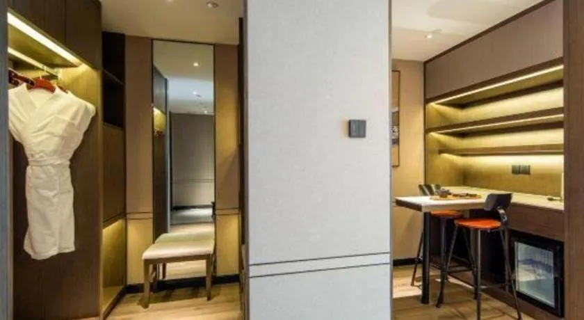 Zhong Yi Peng Ao Hotel