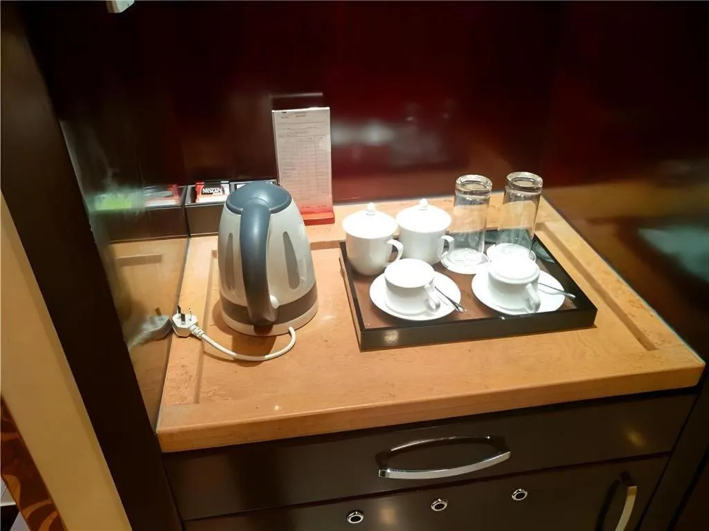 Zhong Yi Peng Ao Hotel