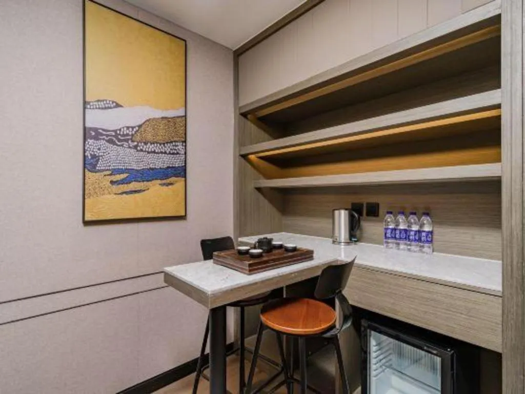 Zhong Yi Peng Ao Hotel