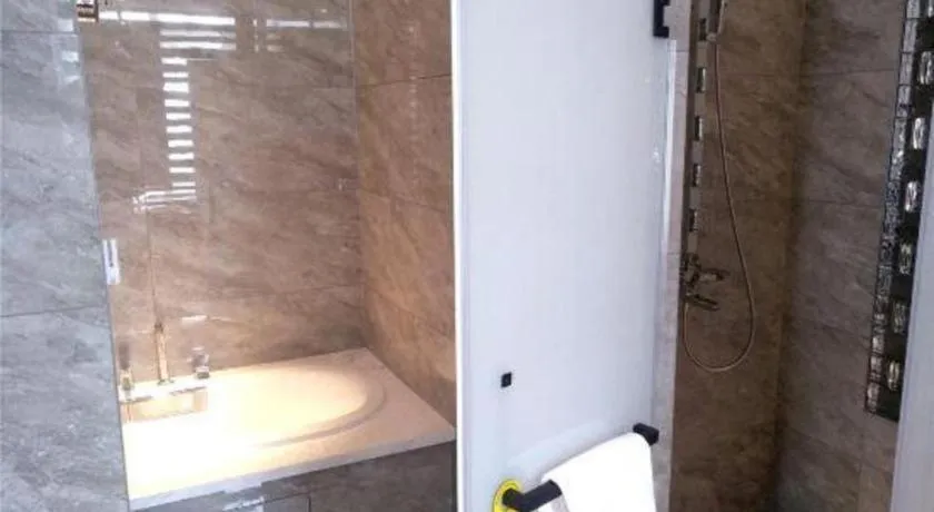 Zhong Yi Peng Ao Hotel