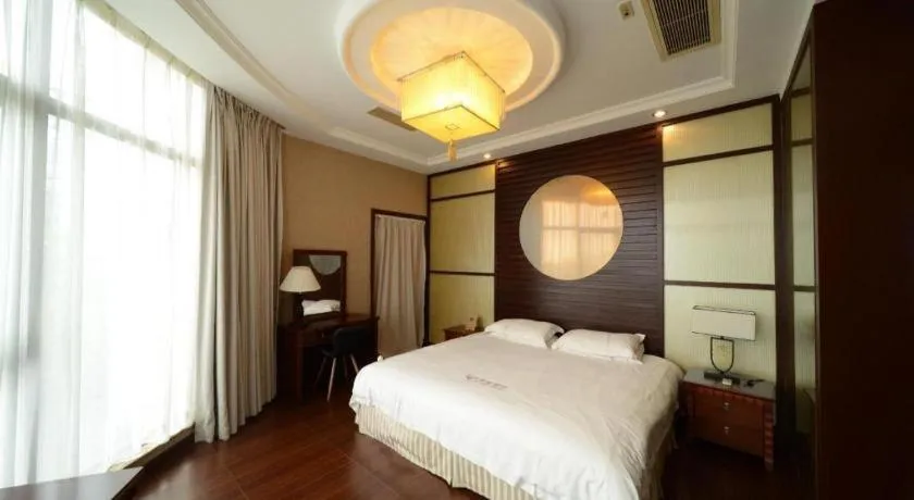 Bed in Silver Art Hotel