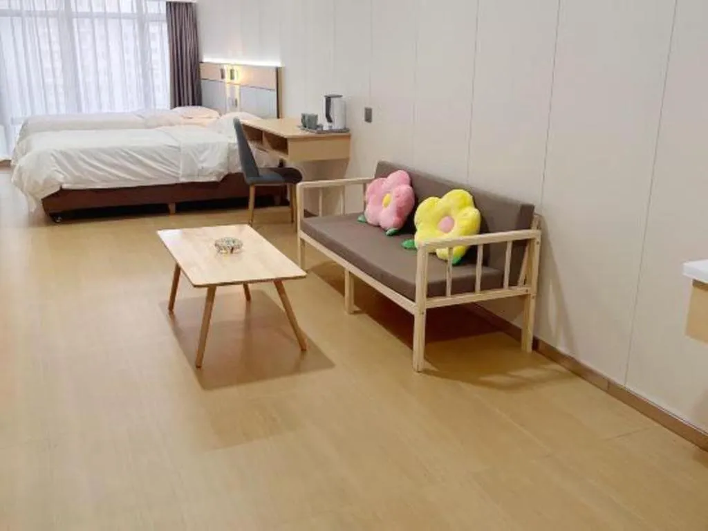 Bed in Silver Art Hotel