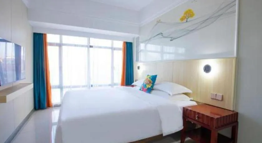 Bed in Silver Art Hotel