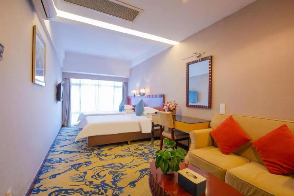 Bed in Silver Art Hotel