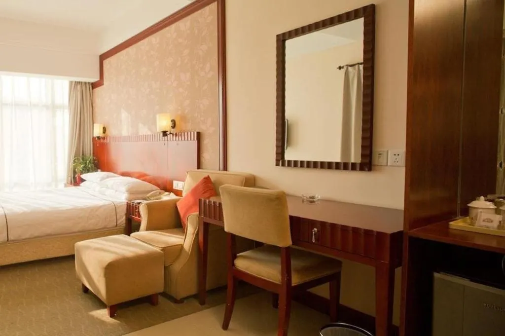 Bed in Silver Art Hotel