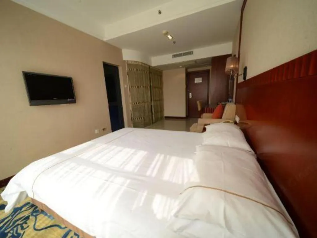 Bed in Silver Art Hotel