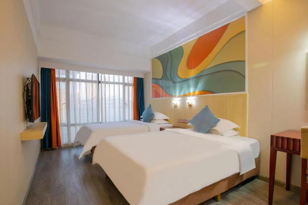 Bed in Silver Art Hotel