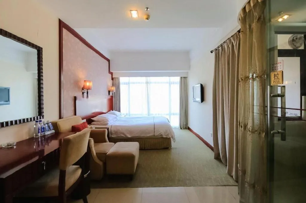 Bed in Silver Art Hotel