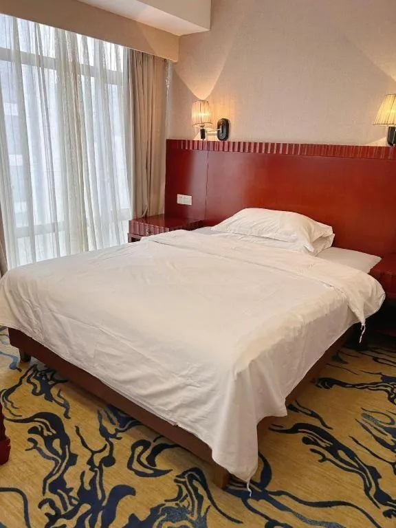 Bed in Silver Art Hotel