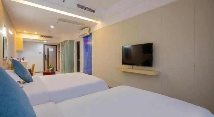 Bed in Silver Art Hotel