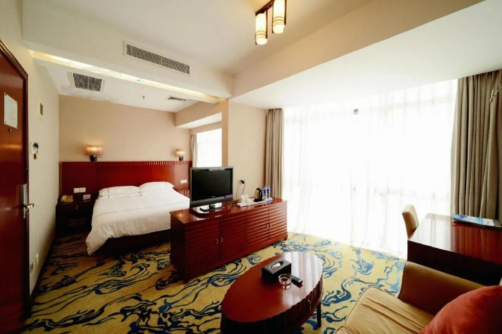 Bed in Silver Art Hotel