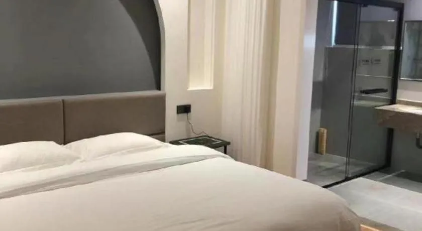 Bed in Silver Art Hotel