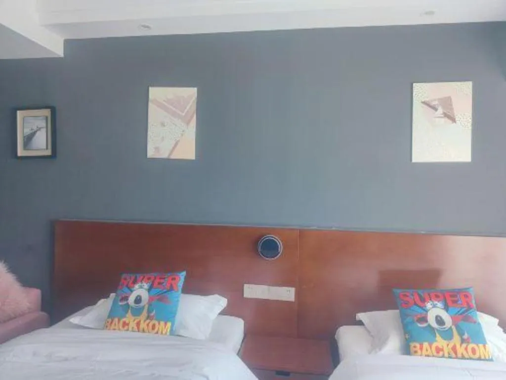 Bed in Silver Art Hotel