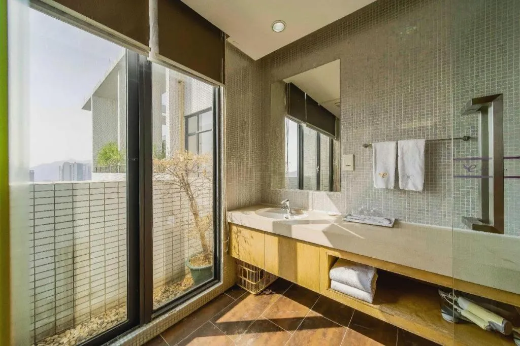 Bed in Silver Art Hotel