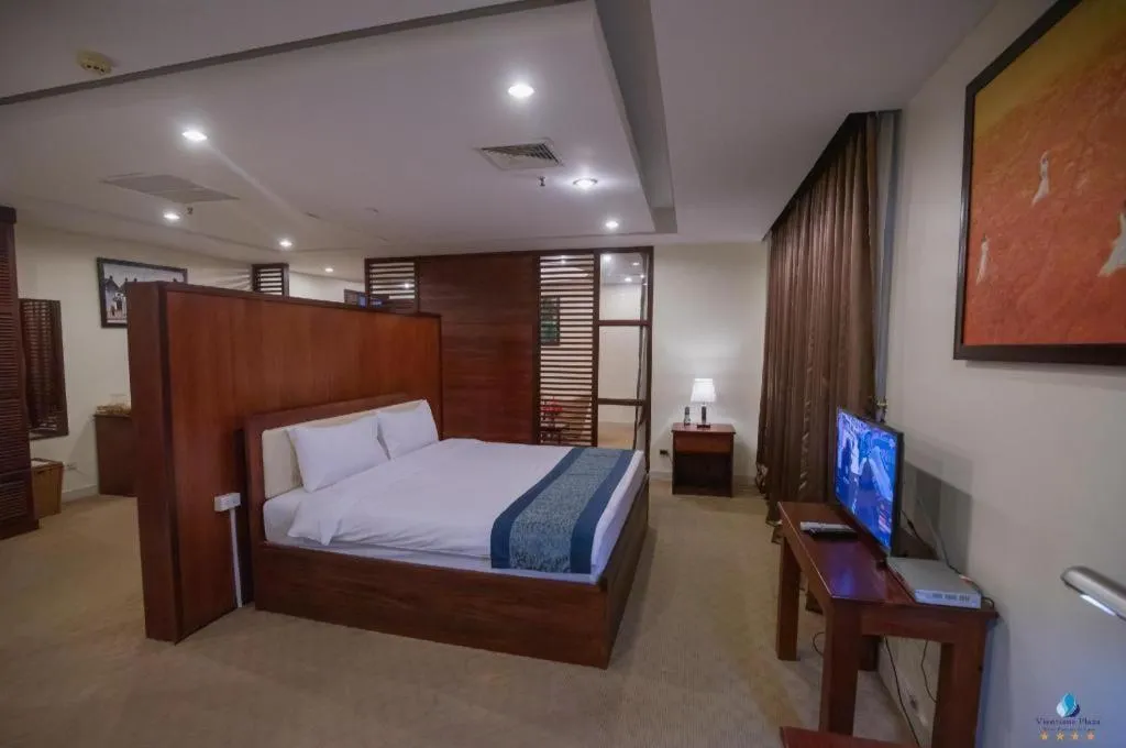 Bed in Vientiane Plaza Hotel