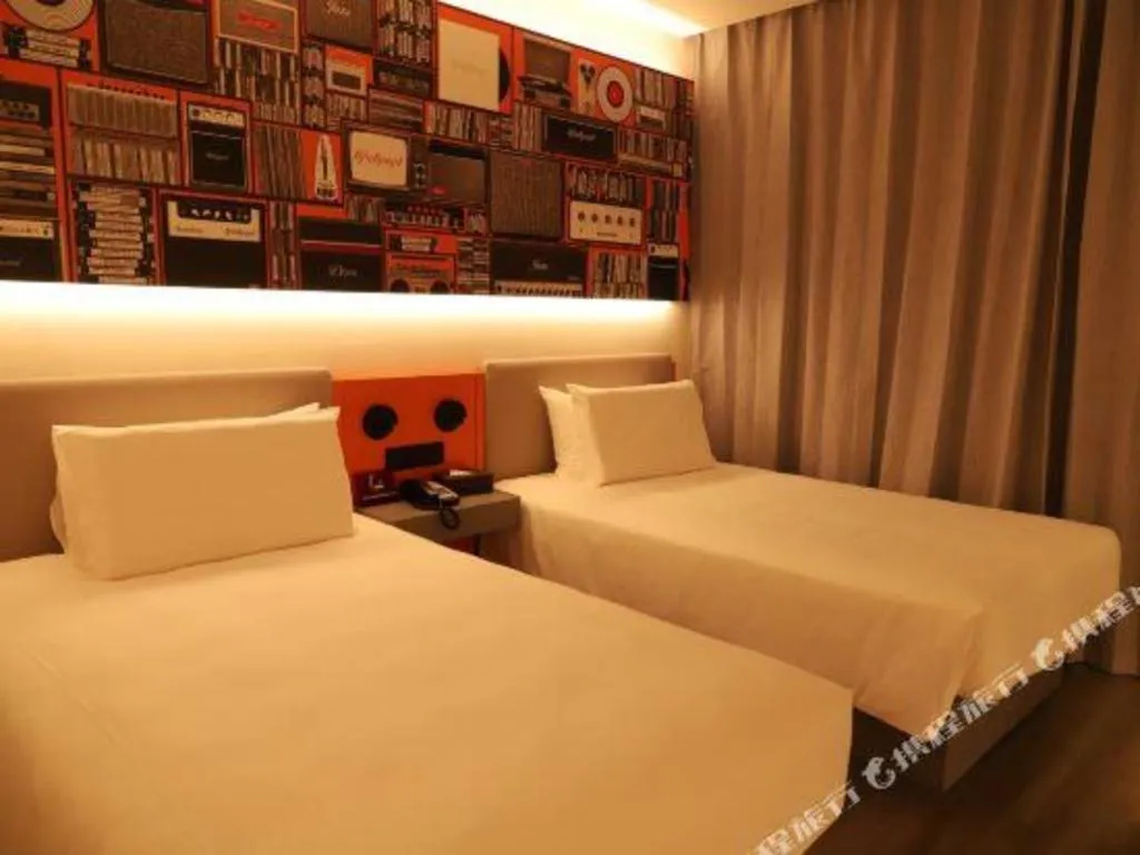 Bed in ibis Dongguan Dongcheng