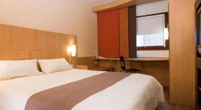 Bed in ibis Dongguan Dongcheng
