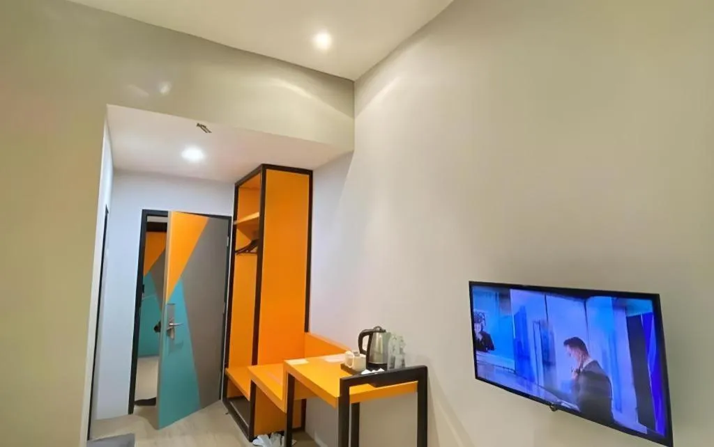 Alexander Hotel Tegal