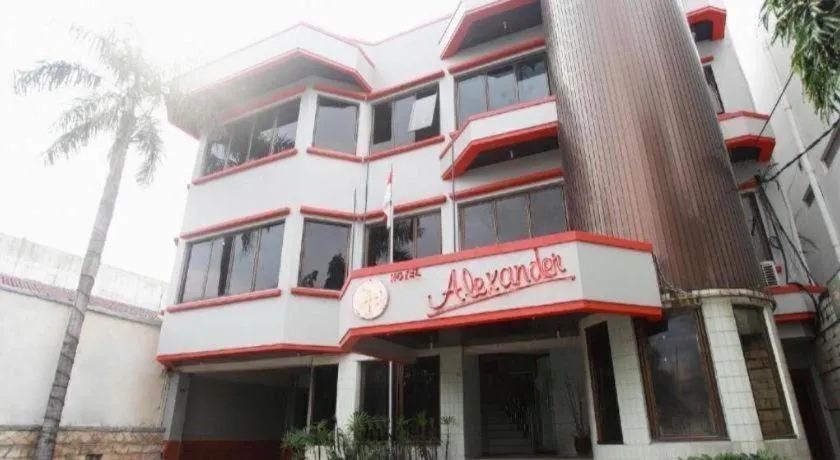 Alexander Hotel Tegal