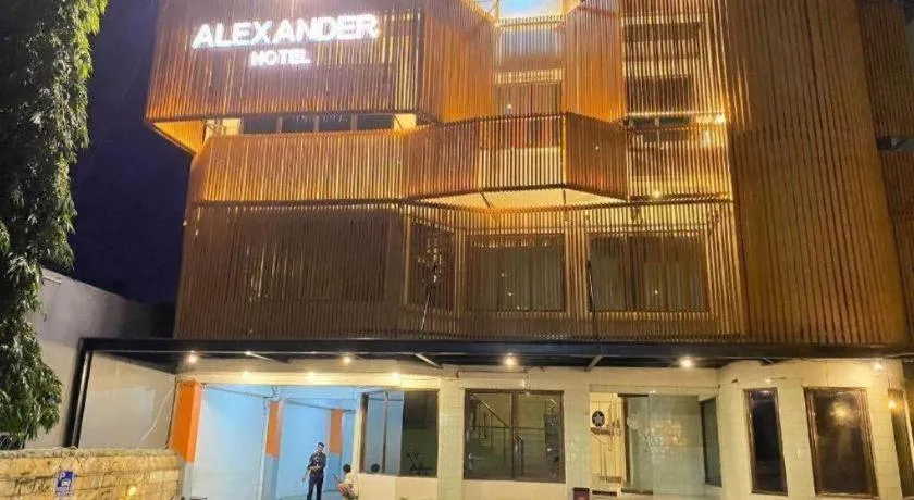 Alexander Hotel Tegal
