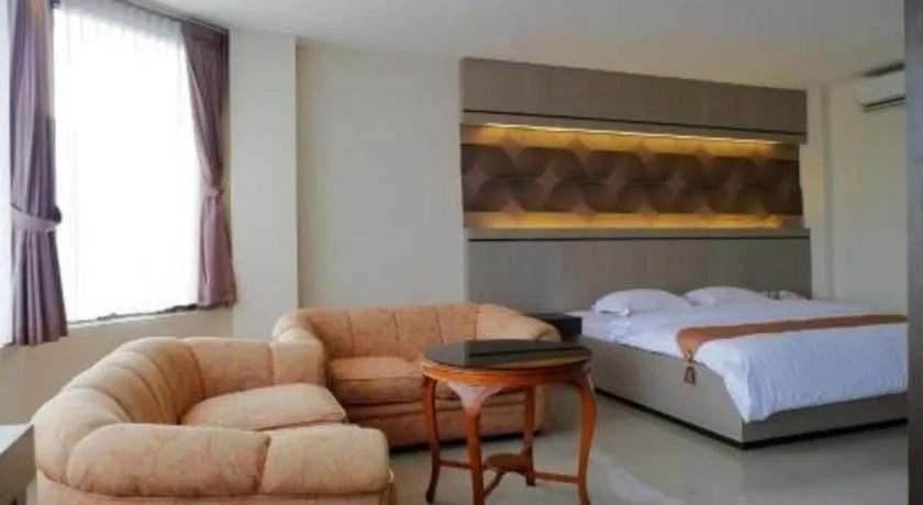 Bed in Alexander Hotel Tegal