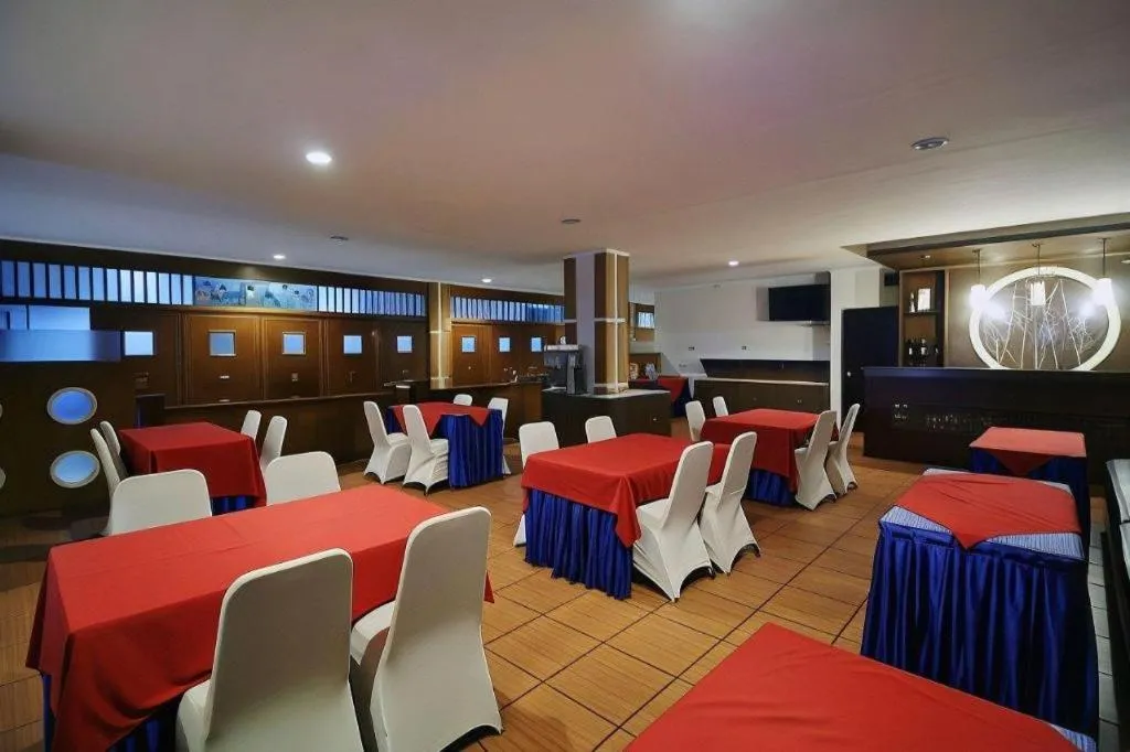 Alexander Hotel Tegal