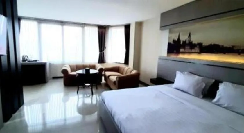 Bed in Alexander Hotel Tegal