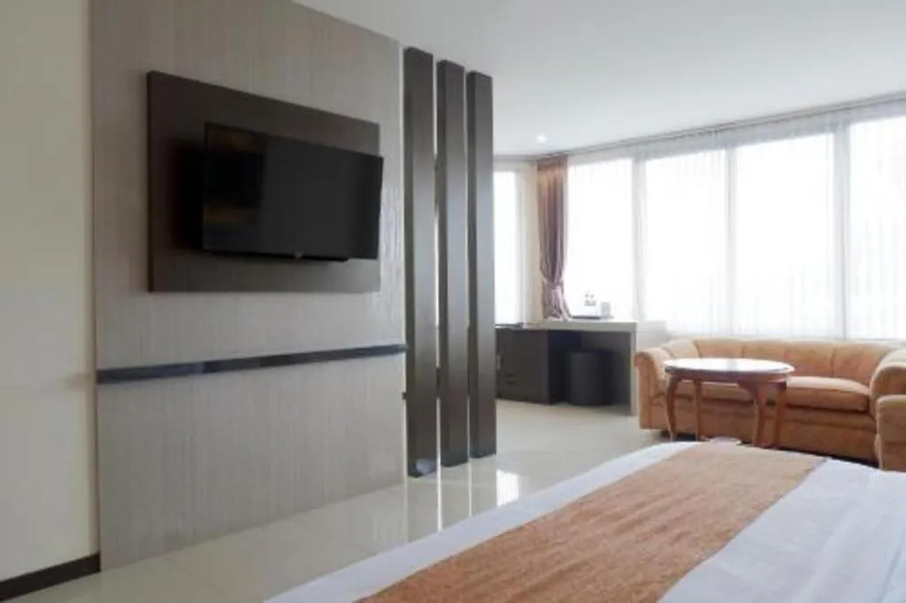 Bed in Alexander Hotel Tegal