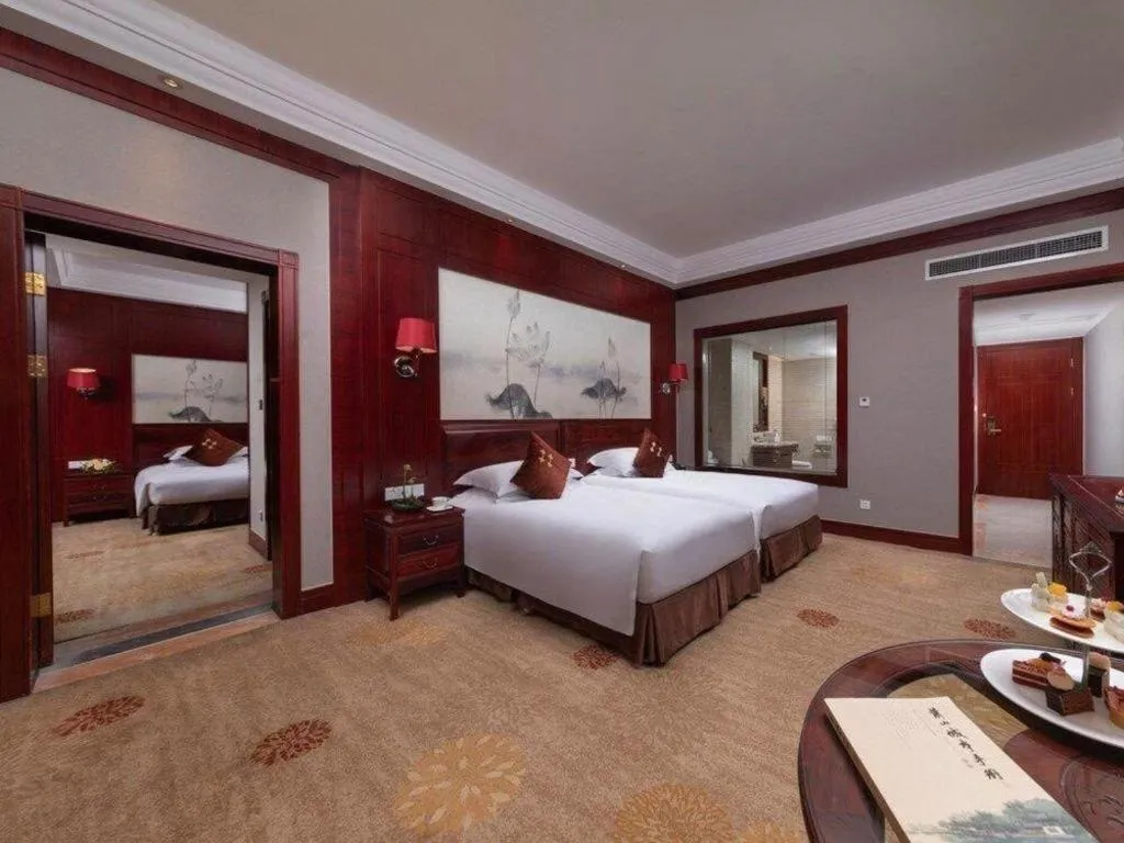 Bed in Hangzhou Blossom Water Museum Hotel