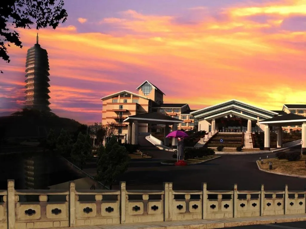 Hangzhou Blossom Water Museum Hotel