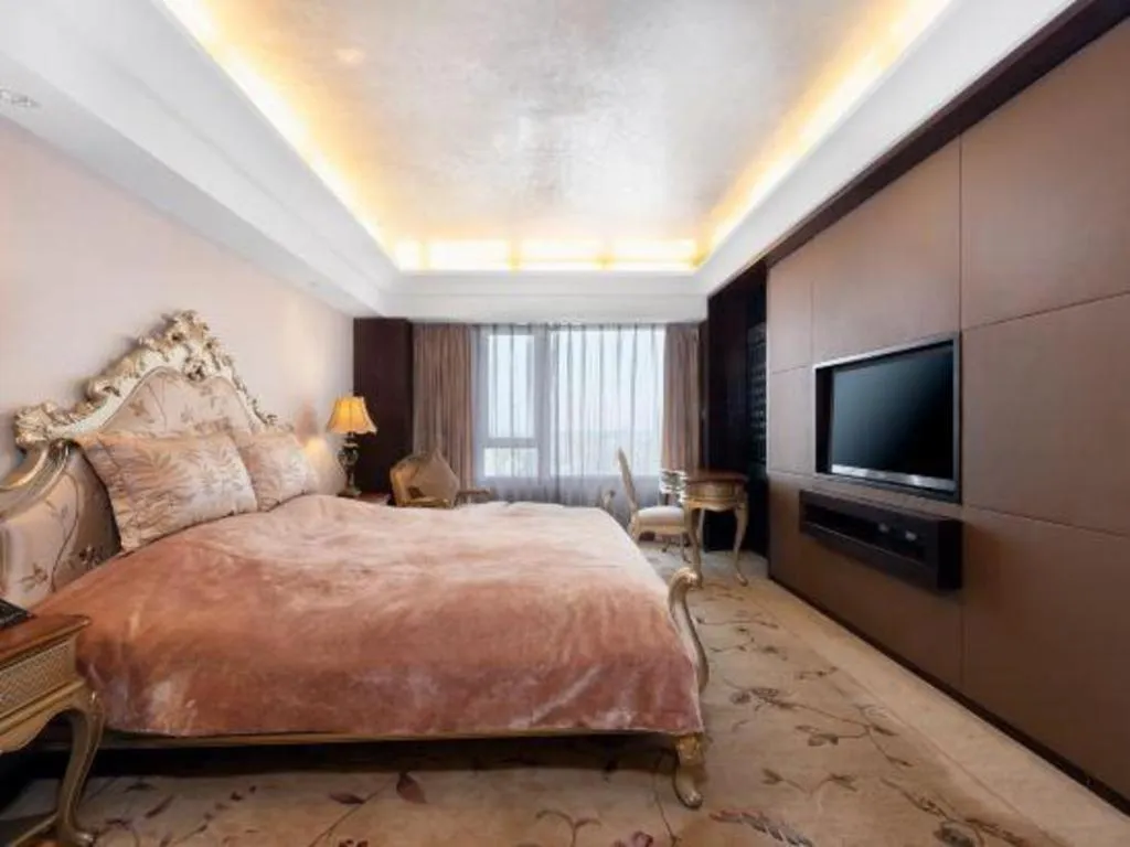 Bed in Shenyang Haiyun Jinjiang International Hotel