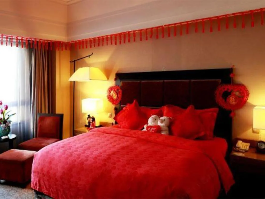 Bed in Shenyang Haiyun Jinjiang International Hotel