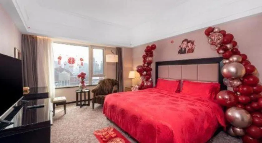 Bed in Shenyang Haiyun Jinjiang International Hotel