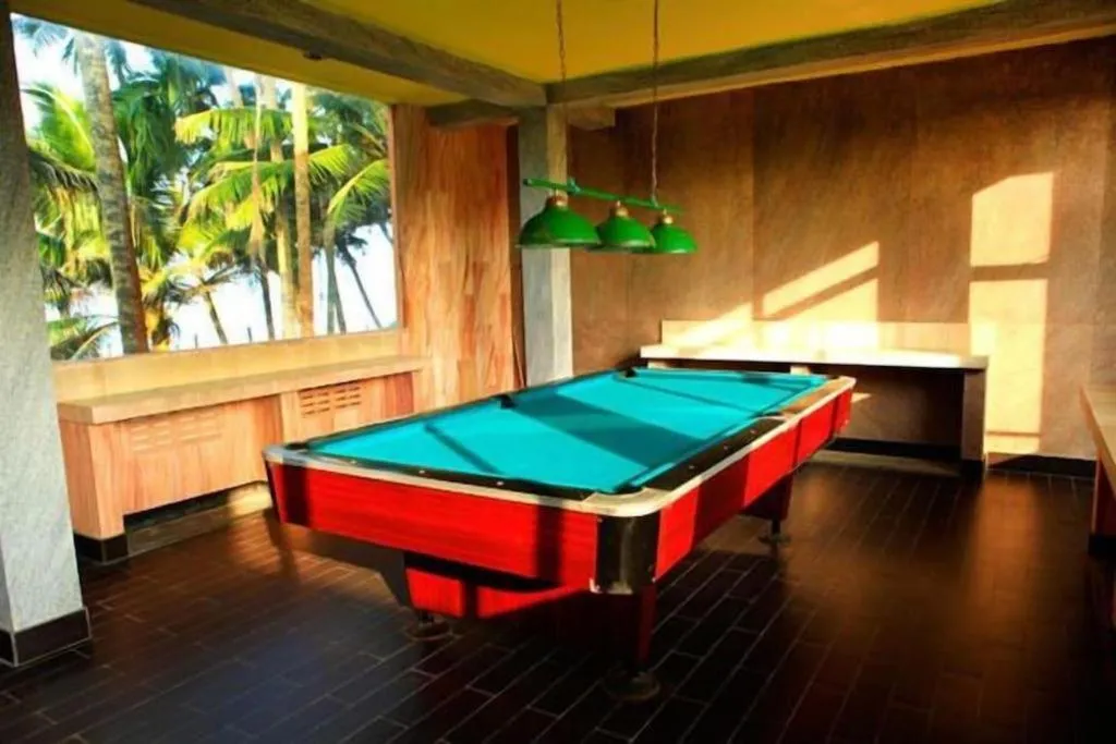 OYO 246 Roy Villa Beach Hotel