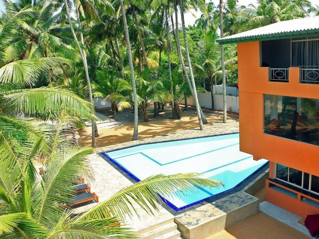 OYO 246 Roy Villa Beach Hotel