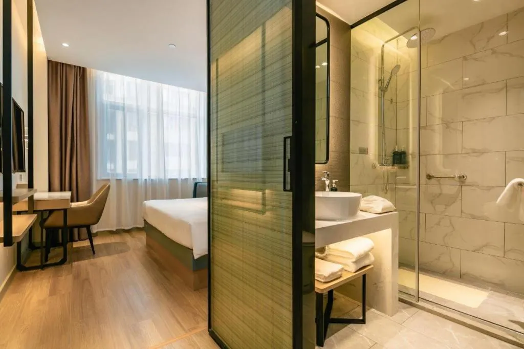 Bed in Jinjiang Inn Xian Mingguang Road