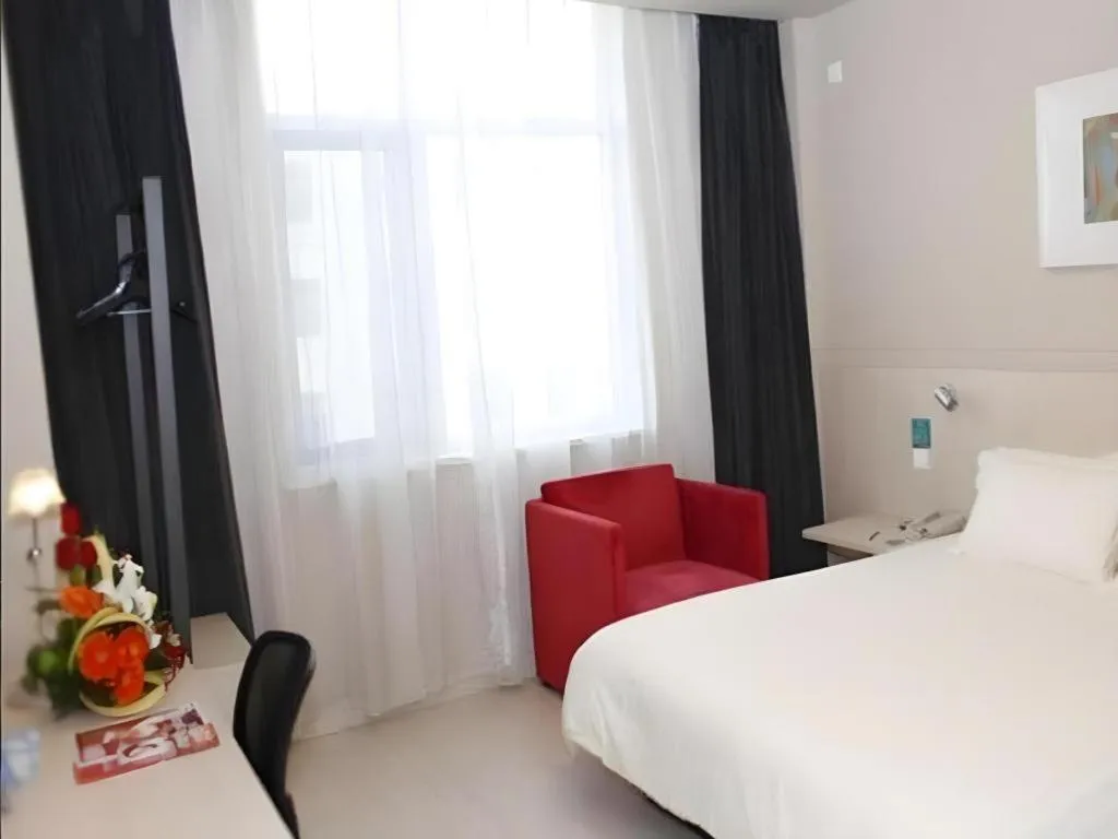 Bed in Jinjiang Inn Xian Mingguang Road