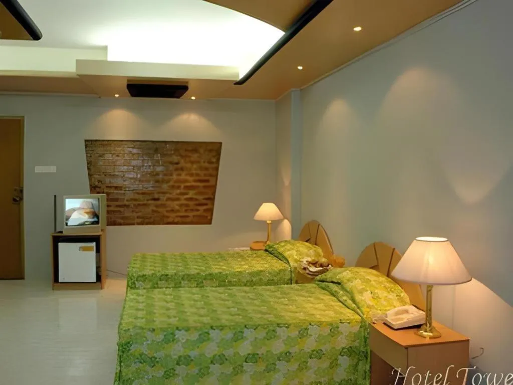 Bed in Hotel Tower Inn, Chittagong