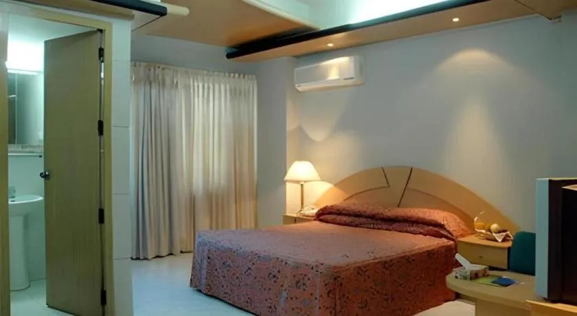 Bed in Hotel Tower Inn, Chittagong