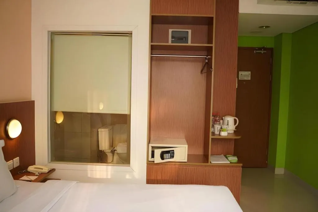 Bed in Pomelotel Patra Kuningan Jakarta