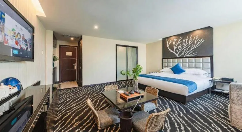 Bed in Kunming Long Way Hotel