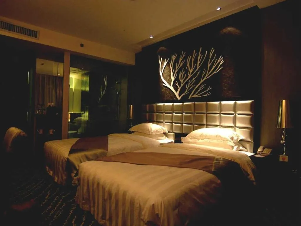 Bed in Kunming Langwei Hotel (Kunming Railway Station Branch)