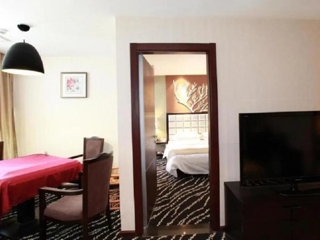 Bed in Kunming Langwei Hotel (Kunming Railway Station Branch)