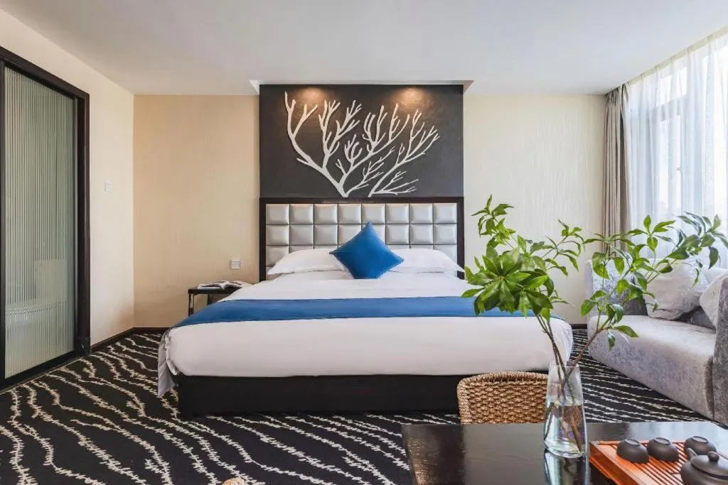 Bed in Kunming Long Way Hotel