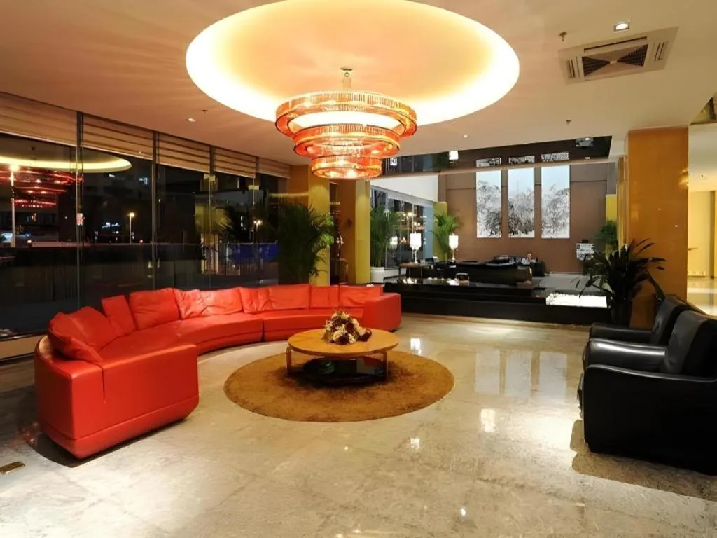Kunming Long Way Hotel