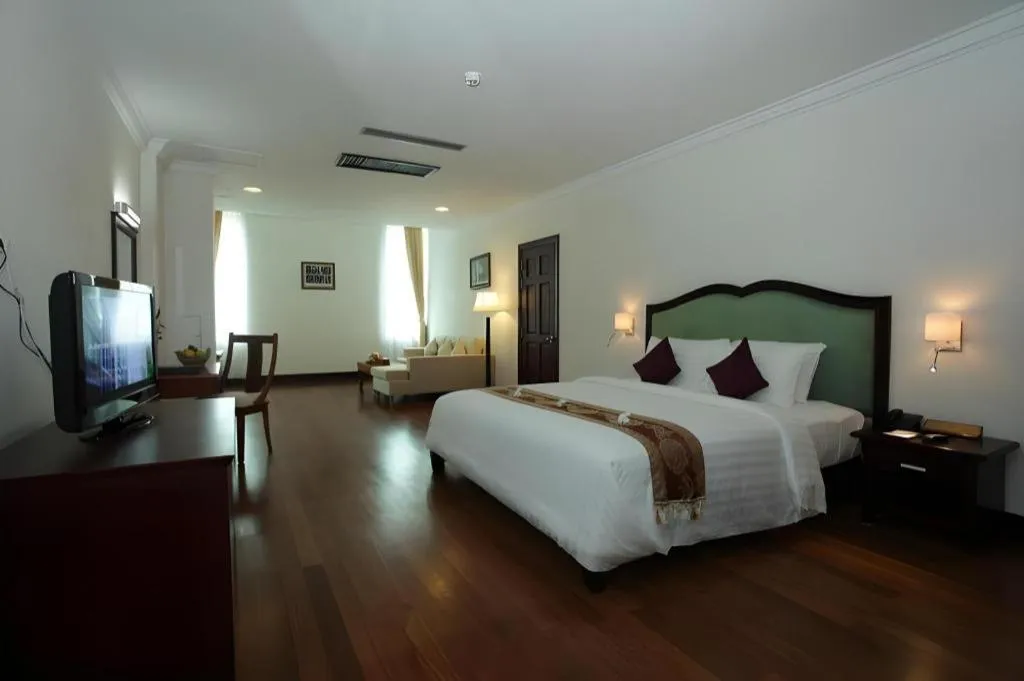Bed in Sokhalay Angkor Residence and Spa